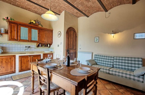 Tavarnelle Val di Pesa Apartment | Lovely apartment for 4 people with WIFI, pool, A/C and panoramic view, close to Greve In Chianti