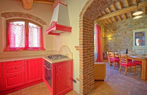 Poggibonsi Apartment | Lovely apartment for 4 people with A/C, pool, WIFI and TV, close to San Gimignano