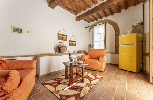 Radicondoli Villa | Lovely apartment in villa for 7 people with WIFI, pool