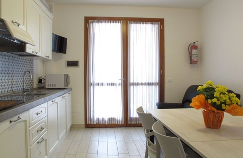Lido di Volano House | Lovely apartment in villa for 4 guests with A/C, WIFI, TV, terrace and parking