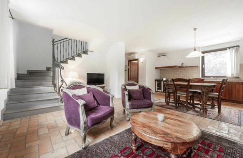 Povoletto House | Lovely apartment in villa for 4 guests with pool, A/C, WIFI, TV, terrace and pets allowed