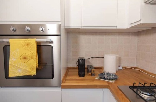 Santa Palomba Apartment | LucyElegance Apartment Pomezia [Wi-Fi Free].
