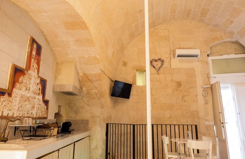 Sasso Caveoso House | Lux Lucis - One Bedroom House, Sleeps 2
