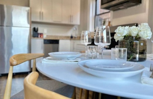 Bloomfield Apartment | Luxe Bloomfield Penthouse | Central | Free Parking