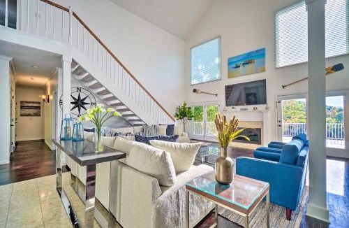 Harrison House | Luxe Lake Chickamauga Retreat w/Boat Dock!