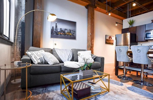 Near South Side Apartment | Luxéry Stay Chicago - Themed Units! Close to Downtown, McCormick Place & Wintrust Arena