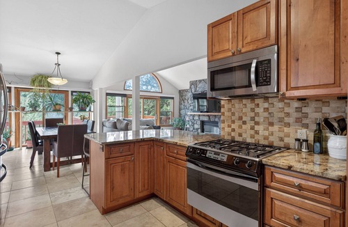Pine House | Luxurious Mountain Escape on 14 acres with Hot Tub
