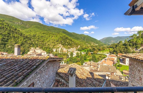 Scheggino Apartment | Luxurious vacation apartment with historical charm.