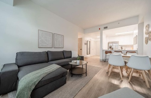 Charlotte Center City Apartment | Luxury 3BR 3 King Beds Walk to Stadiums