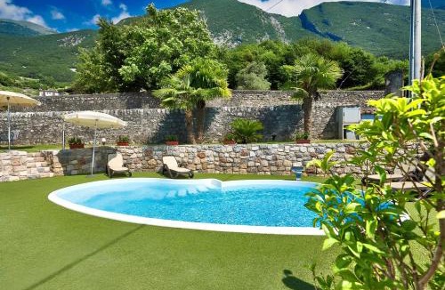 Malcesine Apartment | Luxury Apartment Val di Monte