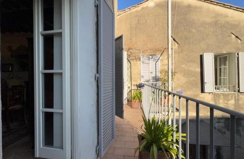 Old Town Apartment | Luxury Apt Priori 46 in City Centre - ItalyWeGo