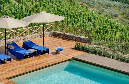 Panzano in Chianti Apartment | Luxury Chianti Nest lost in the middle of Wineries