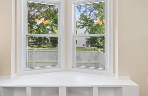 Ithaca House | Luxury Suite | Walk to Commons | Free Parking | NY