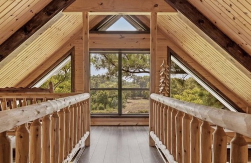 Talisheek House | Luxury Three Story Cabin on the River