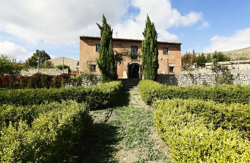 Polizzi Generosa Villa | Luxury villa for large groups in beautiful Sicilian countryside