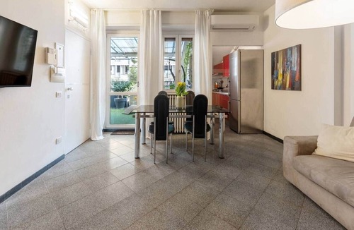 NoLo Apartment | [M1 Cathedral] Modern retreat with terrace & BBQ
