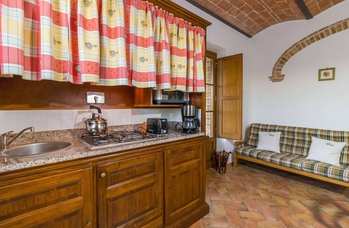 Casamaggiore Apartment | Madone P, apartment in agriturismo. Pool, WiFi, tennis