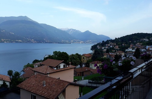 Calozzo Apartment | MAGIC LAKE VIEW - Spacious apartment 5 minutes from the beach