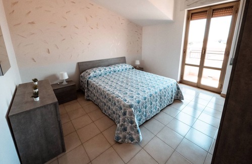 Marina di Strongoli Apartment | Magnificent Apartment thirty meters from the sea