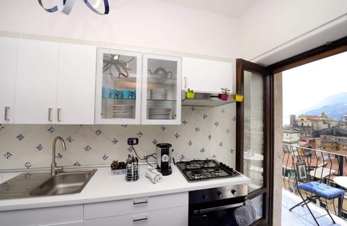 Maiori Apartment | MAIORI "Reginella" house with terraces & sea view