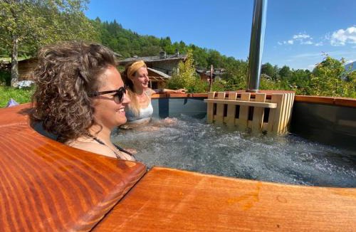Perriere Bed & Breakfast | Maison Perriere - Chambres d'hôtes & Jacuzzi