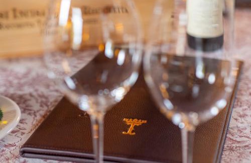 Rocchetta Tanaro House | Marchesi Incisa Winery Lodge