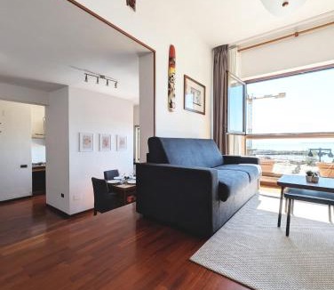 Crotone Apartment | Marina - Appartamento Vista Mare