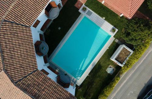Posada House | Mera House