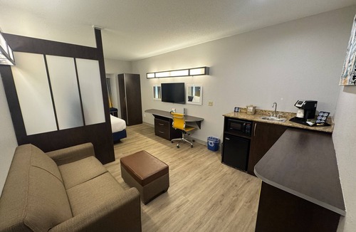 Triadelphia Hotel | Microtel Inn & Suites by Wyndham Wheeling at Highlands