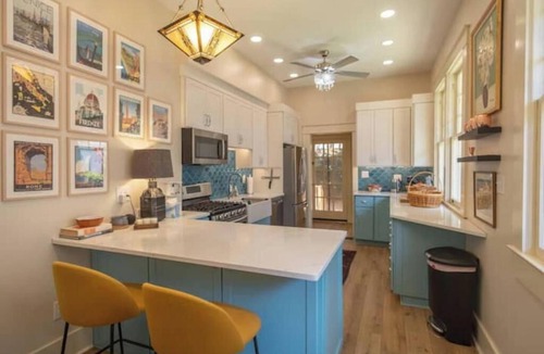 Central Gardens House | Midtown Central Gardens Bungalow