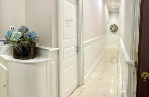 Vomero Bed & Breakfast | MILUAR Relais - B&B - Vanvitelli