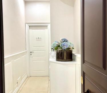 Vomero Bed & Breakfast | MILUAR Relais - B&B - Vanvitelli