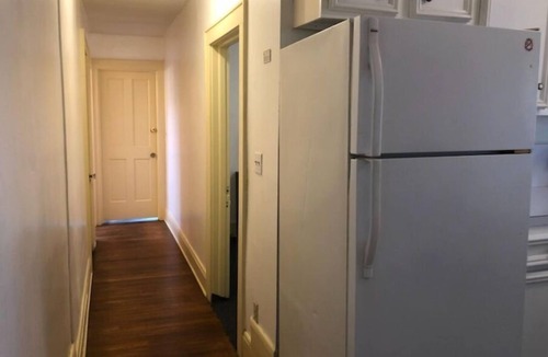Plainfield Apartment | MINI MANSION WHOLE RIGHT WING, THREE BEDROOM APARTMENT AVAILABLE AT A (LOW RATE)