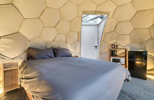 Cosby Cabin | Mirrored Lost Lake Dome In Cosby - Your Ultimate Hideaway!