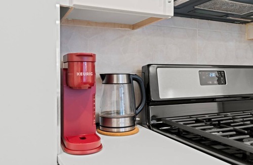 Olde Kensington Apartment | Modern 2BD | Sleeps 6 | Northern Liberties
