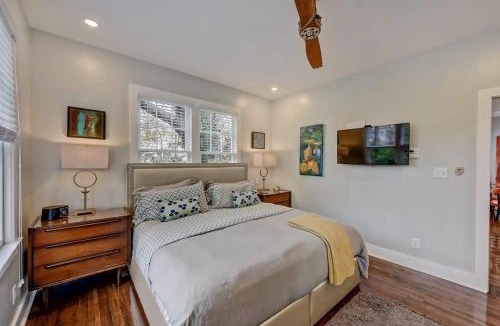 Cherry House | Modern 2BR Condo with Sunroom near Uptown