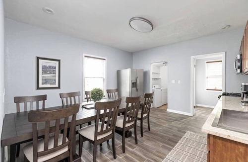 Kennedy King House | Modern 3BR | Amazing Location | Highly Walkable!