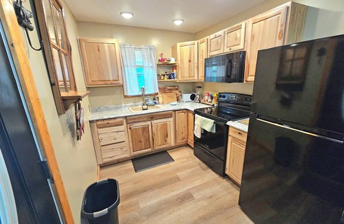 Jefferson Township Cabin | Modern 4-bedroom Log Cabin in Somerset