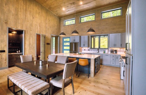 Morganton Cabin | Modern Cabin in Blue Ridge - Summer Availability - Bring Your BOAT !