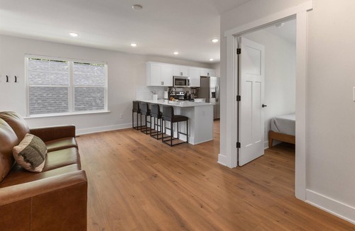 Holy Cross House | Modern Carriage House Indianapolis