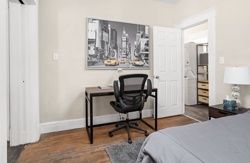 Crawfordsville Apartment | Modern Crawfordsville Retreat, Stay for Gen Con