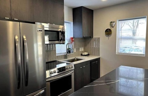 Des Moines House | Modern Ranch near Knapp Center, Stadium, Downtown