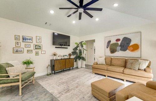 Heber Springs House | Modern-Style Home w/Patio, Near Greers Ferry Lake