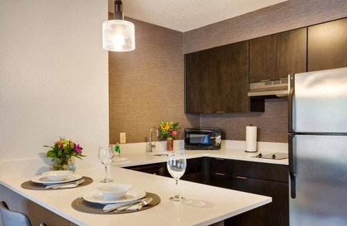 Mount Tabor Hotel | Modern Suite Close to Stickley Museum! Free Breakfast, Pet-friendly, Indoor Pool