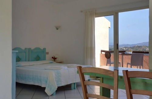 Tiriddo Apartment | Mono 2 sea view - Lu Nibareddu by Interhome