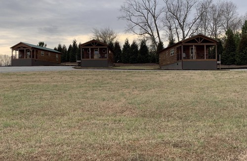 Tryon Cabin | Moore Road Cabin 2 Pet Friendly Equestrian Haven