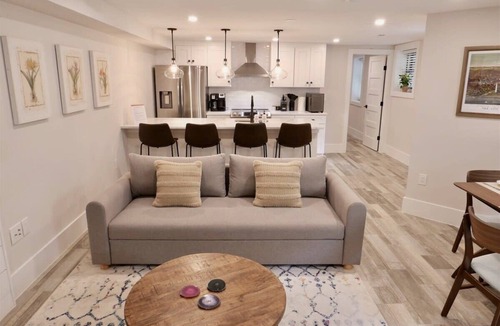 Mount Pleasant Apartment | Mount Pleasant Surprise! Kid & Family Friendly!
