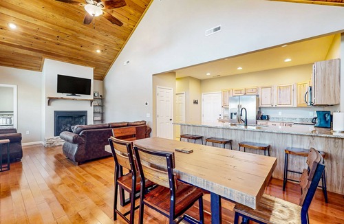 Marble House | Mountain-view log home w/furnished deck, firepit -hiking, biking, national parks