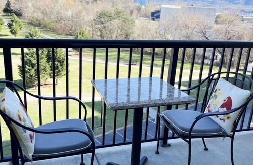 Pigeon Forge Condo | Mountain View Paradise - Unit 3507 - FREE Attraction Ticket with EACH night Stay (Including Dollywood)