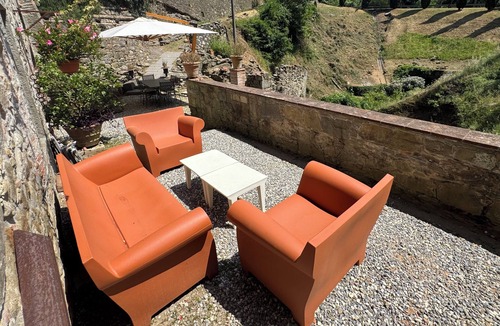Capannori House | Mulino Torrigiani Valentina Apartment - Sleep to the sound of the brook!